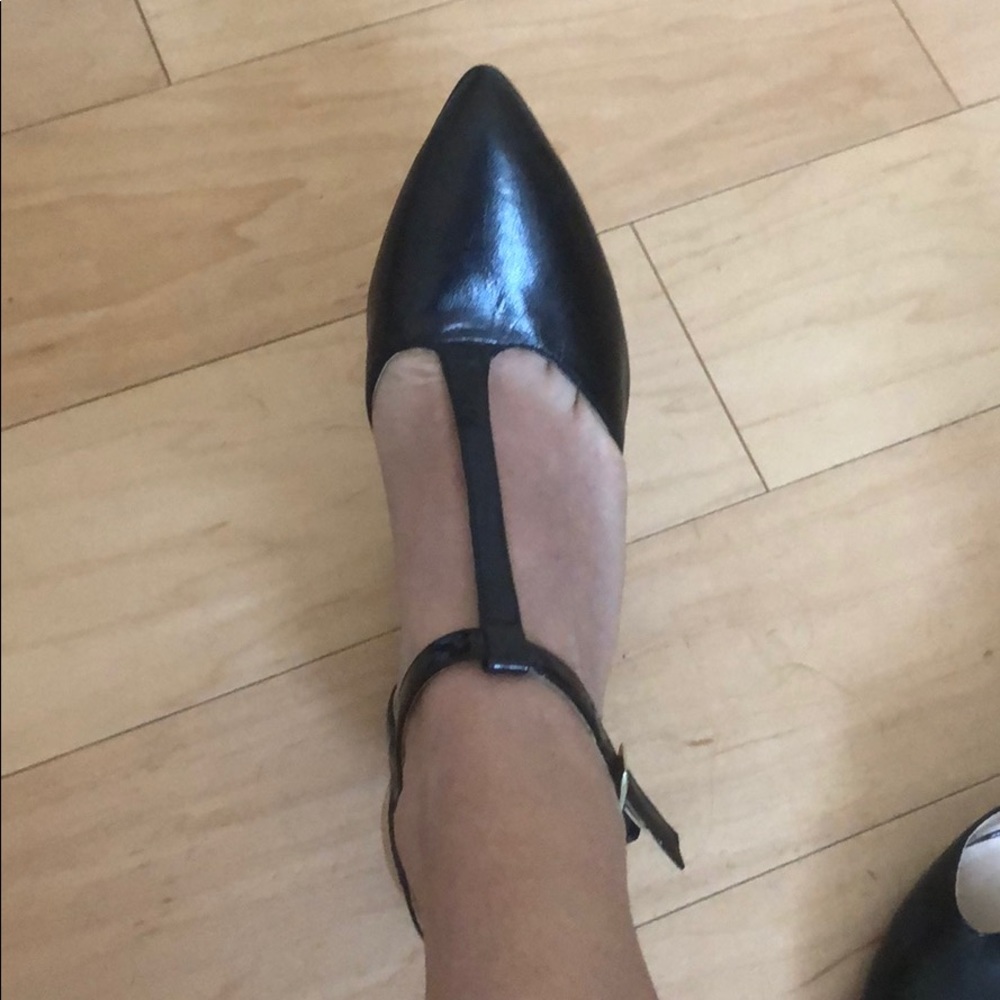 Nine West T-strap Mary Janes